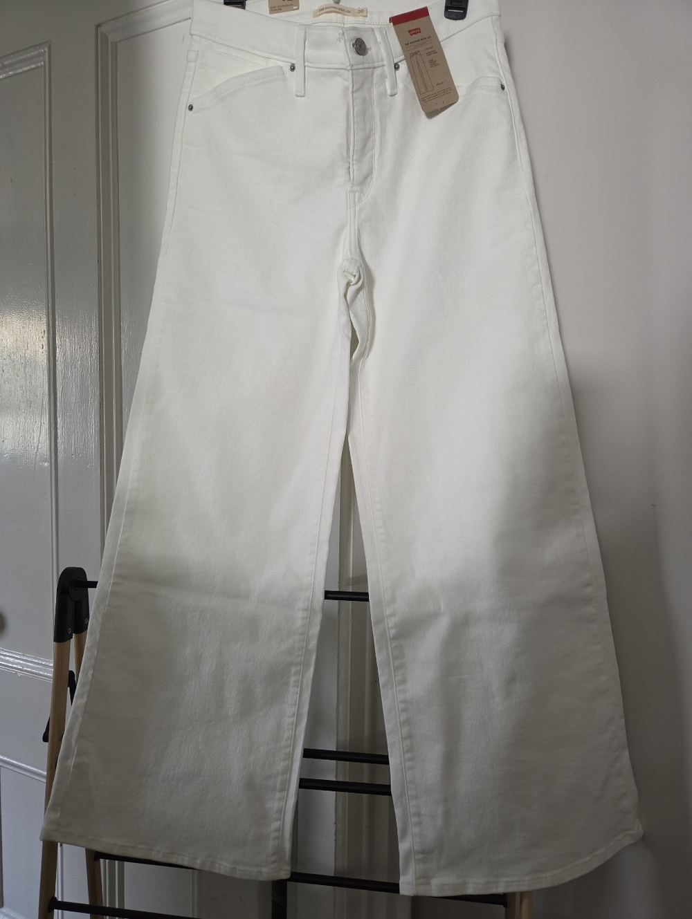 Levi’s Premium White Ribcage Wide Leg High-Rise Jeans